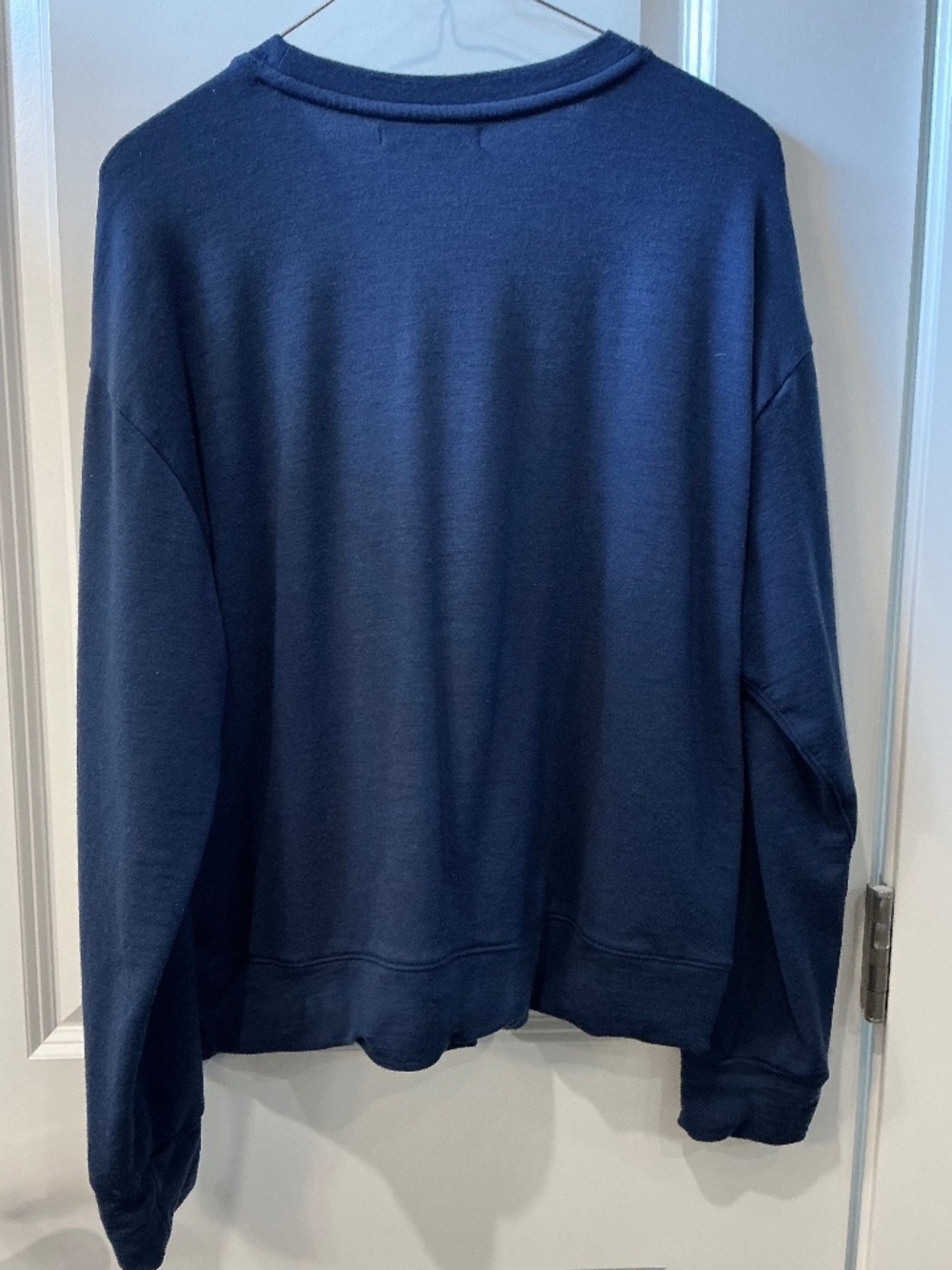 Unbound Merino Womens Sweatshirt - Size XL